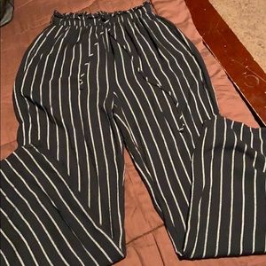 American Eagle Brand. EUC!